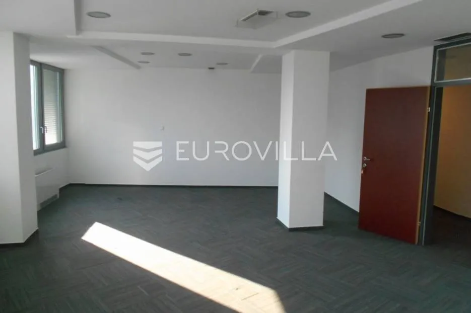 banjavčićeva, heinzelova, poslovni prostor uredske namjene 331 m² na 5. katu - slika 6
