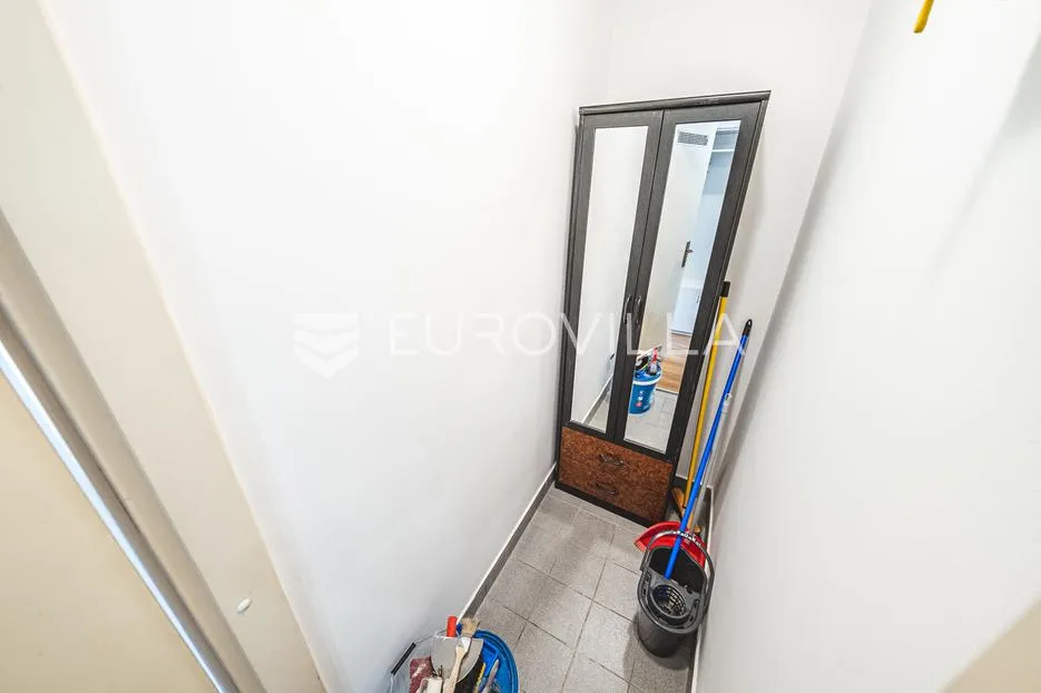 zagreb centar, vlaška, komforan trosoban stan 72 m² s garažnim parkirnim mjestom - slika 13