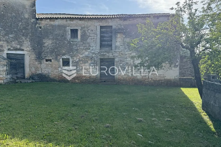 tinjan, kamena stancija u srcu istre - slika 6