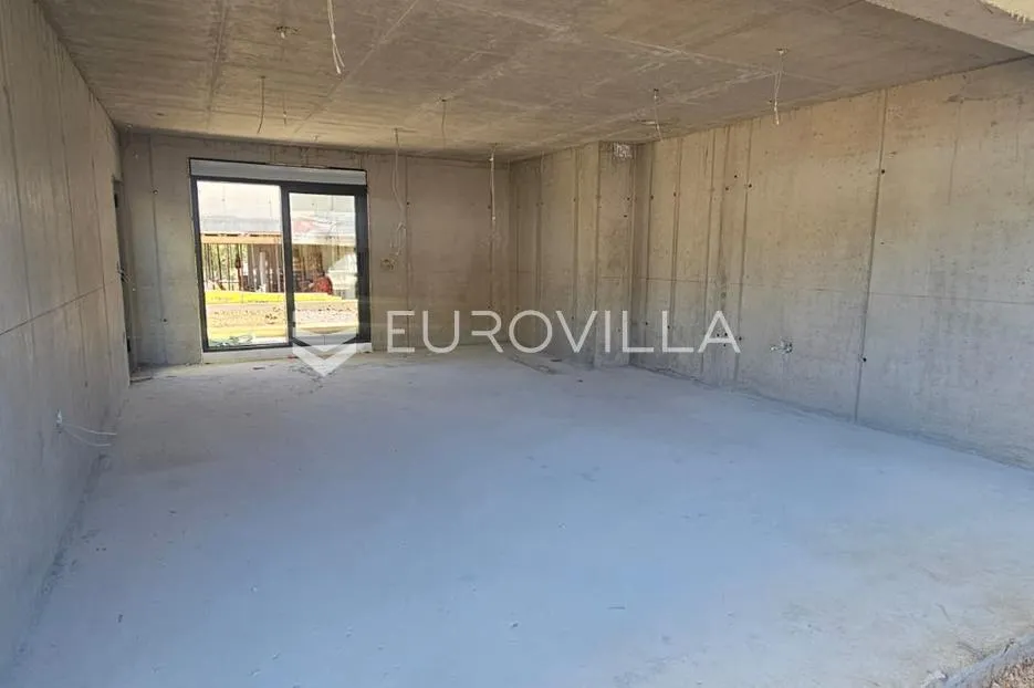 kaštel stari, apartman 55,7 m² na prizemlju s vrtom i parkirnim mjestom - slika 8