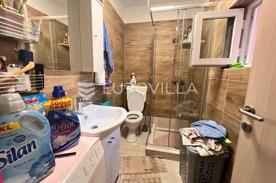 istra, rovinjsko selo, kuća u nizu od 90 m² u mirnom okruženju - slika 10
