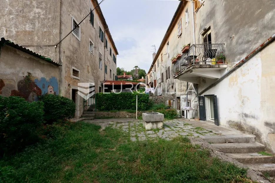 opatija, volosko, četverosoban stan 106 m², 70m od mora - slika 19