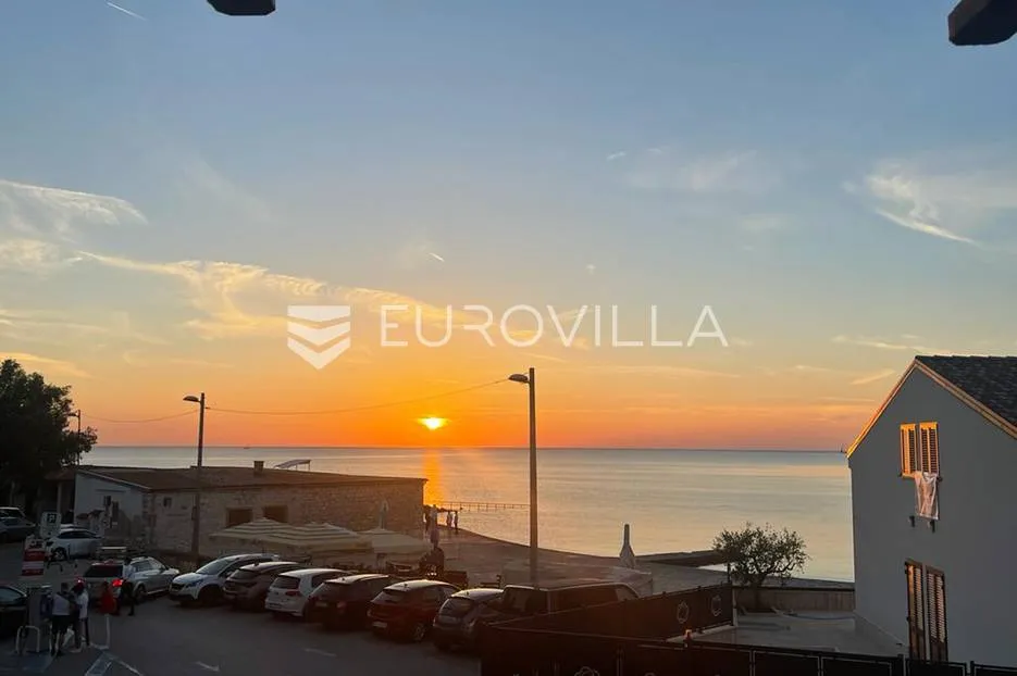 umag, moderan luksuzan stan nkp 43 m2 s pogledom more - slika 13