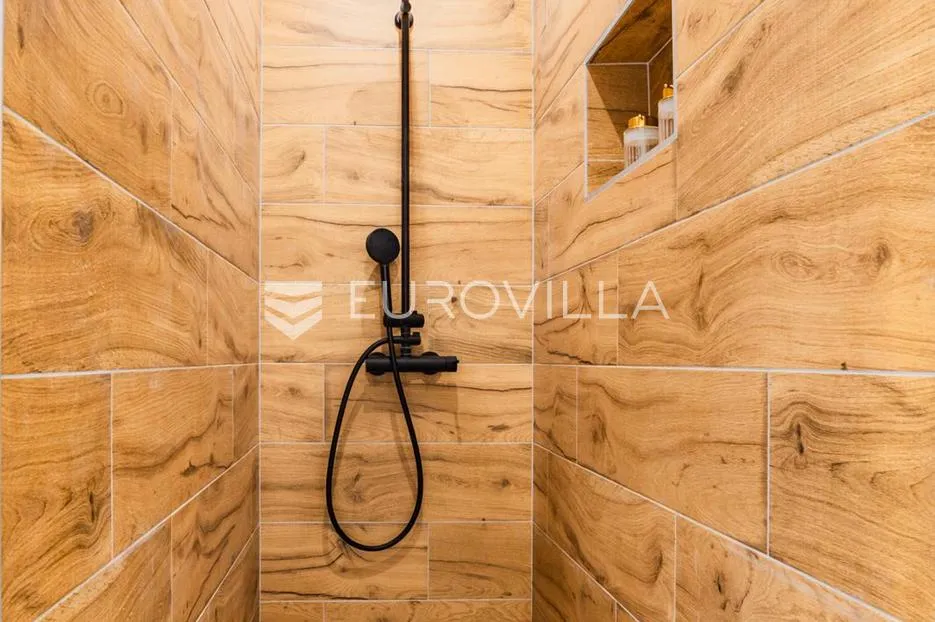 zadar, maslenica, luksuzna villa kraj mora - slika 27