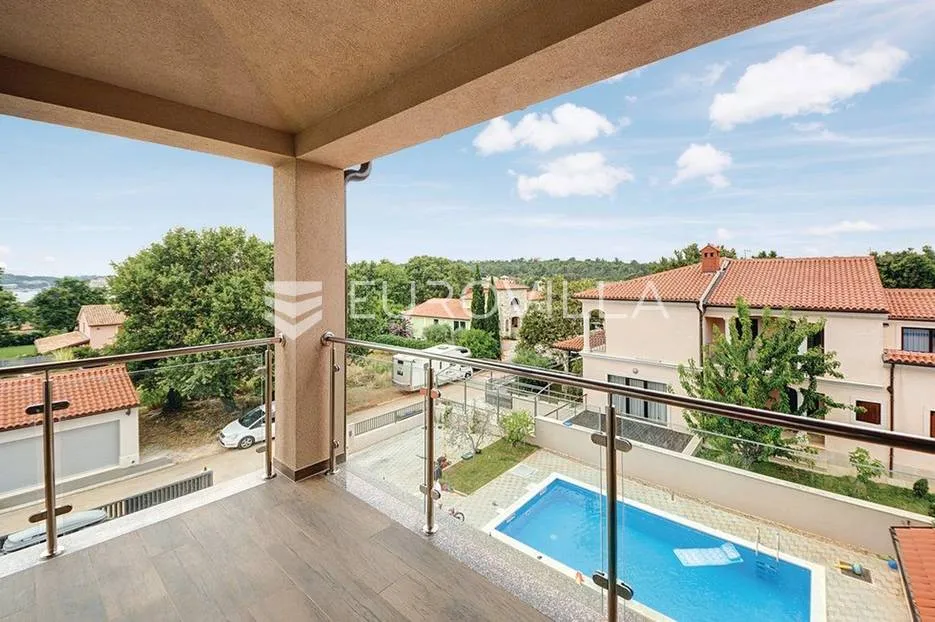 medulin, volme, luskuzni penthouse 200 m od mora - slika 14