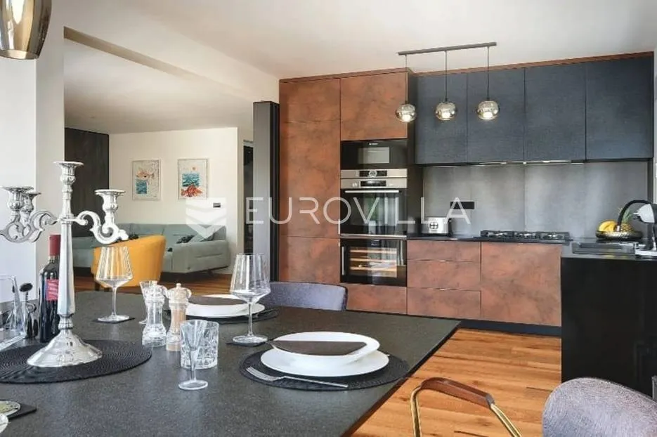 istra, krnica, prekrasna moderna vila od 135 m² na velikoj uređenoj okućnici - slika 4