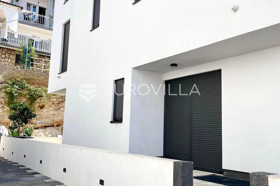 hvar, apartmanska vila sa pet uređenih apartmana - slika 72