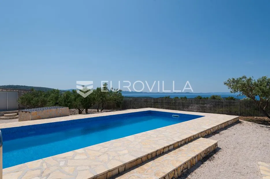 brač, milna, predivno uređeno imanje s predivnim pogledom na more - slika 15