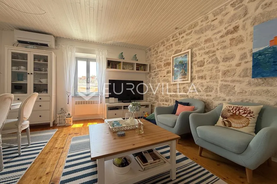 istra, rovinj, adaptirani i osunčani mediteranski stan u srcu pješačke zone - slika 3