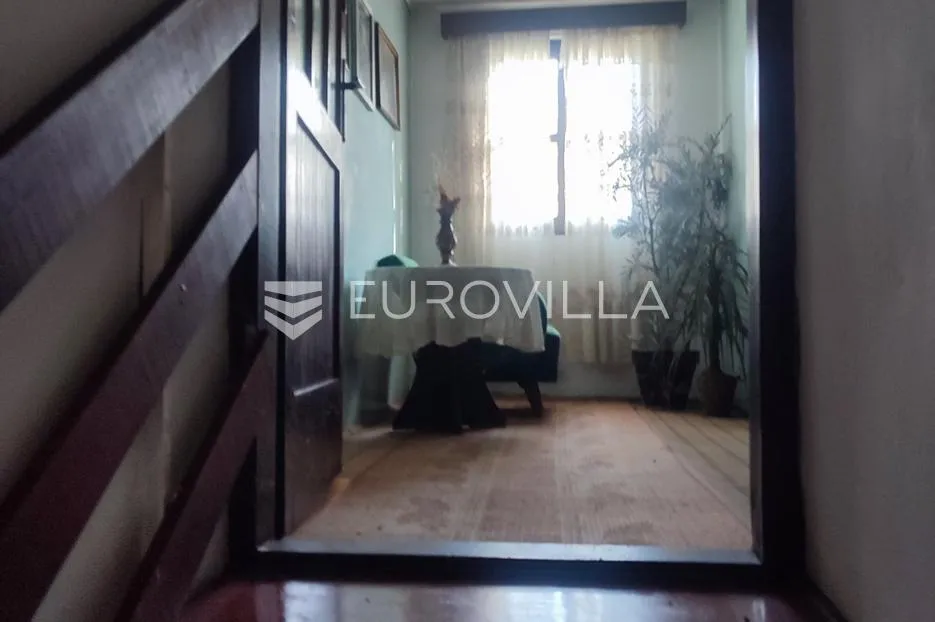 josipdol, kuća u mirnom naselju okružena netaknutom prirodom - slika 7