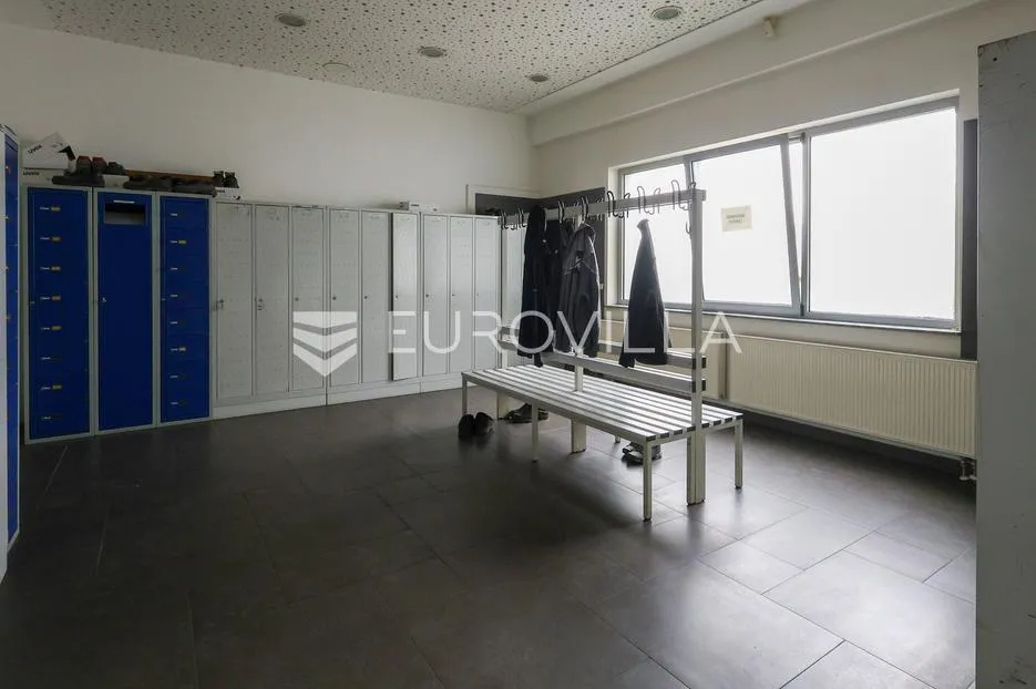 slavonski brod, industrijska zona, proizvodno, poslovna zgrada 1.250 m² - slika 19