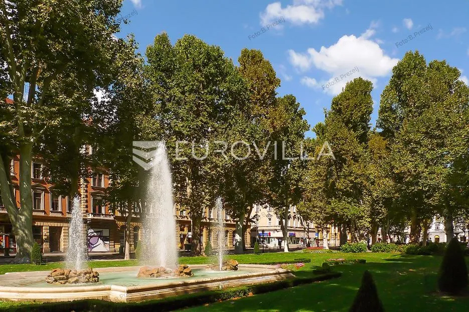 Zagreb, Zrinjevac, reprezentativan stan 184 m² u povijesnoj zgradi - Donji grad