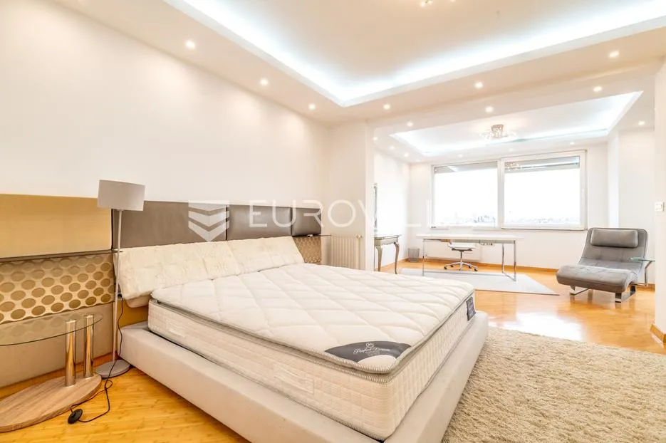 zagreb, trakošćanska, luksuzan četverosoban penthouse 304 m² i garaža za dva automobila - slika 18