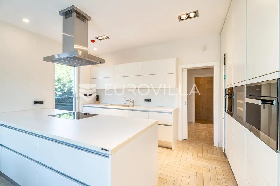 zagreb, blato, luksuzna dvojna kuća 320 m² - slika 5
