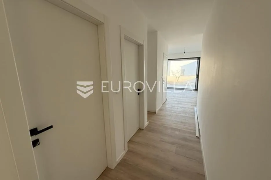 ližnjan, novogradnja, prizemlje, vrt 135 m², 600m do mora - slika 6