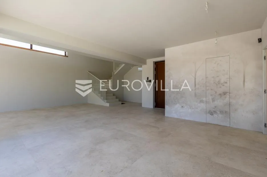 istra, vabriga, vila s pogledom na more i masline - slika 20