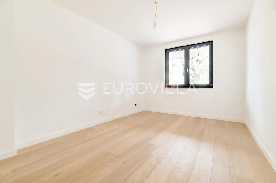 zagreb, jordanovac, novogradnja, luksuzan četverosoban stan s vrtom 184,02 m² - slika 9