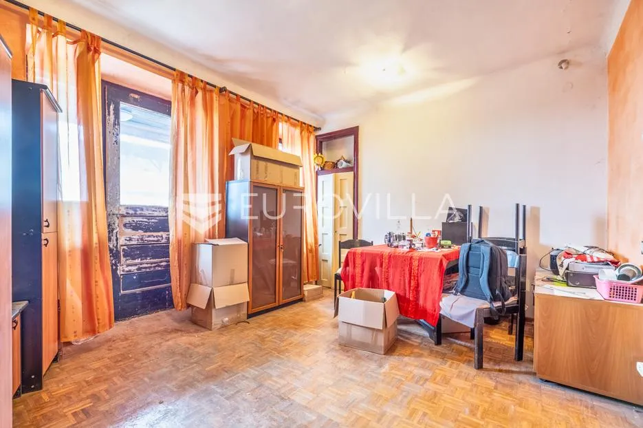 zagreb, britanski trg, dvoetažni stan za adaptaciju, 101 m² - slika 4