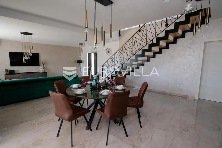istra, pula, predivna villa s bazenom na mirnoj lokaciji - slika 7