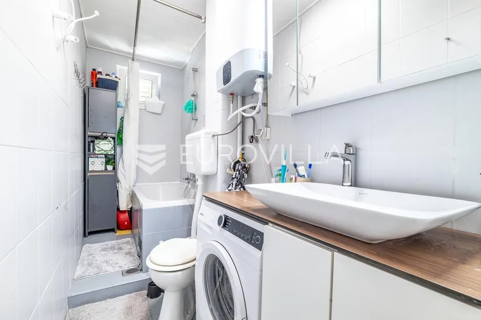 novi zagreb, jaruščica, lijepi trosobni stan, 68 m² - slika 7