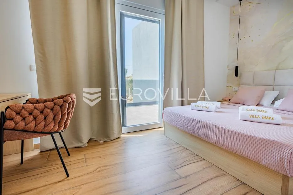 zadar, maslenica, luksuzna villa kraj mora - slika 19
