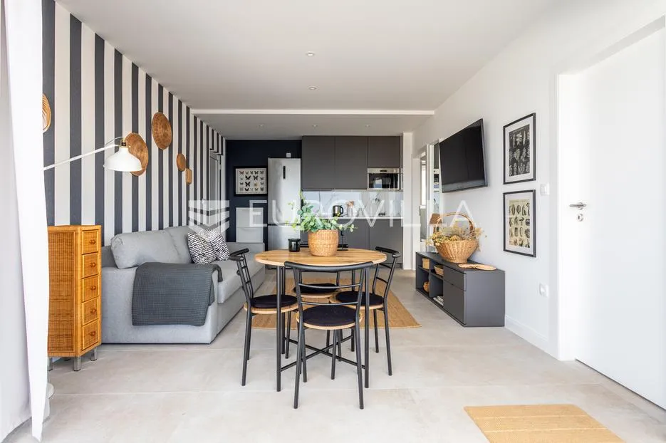 rogoznica, ražanj, prekrasna kuća s bazenom i pogledom na more, 390,51 m² - slika 19