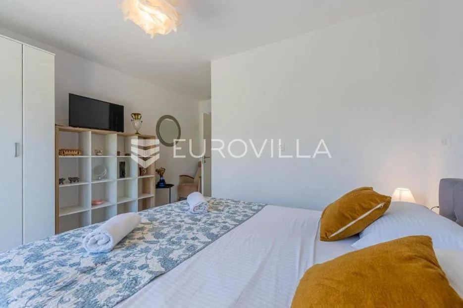 istra, duga uvala, vila s bazenom i pogledom na more - slika 29