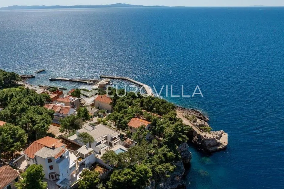 hvar, sveta nedjelja, građevinsko zemljište prvi red do mora s dozvolom - slika 2
