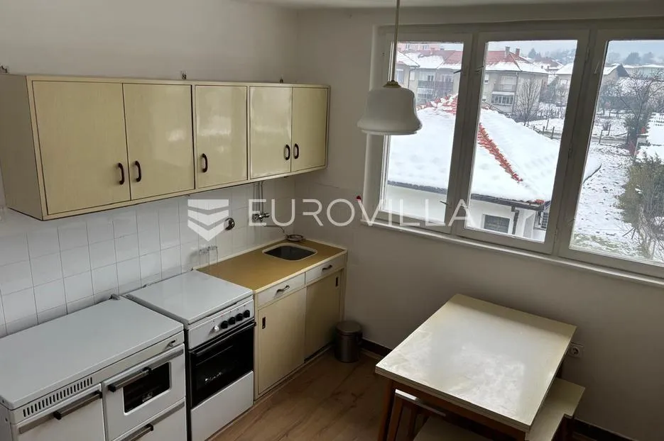 karlovac, švarča, stan 52 m², na odličnoj lokaciji - slika 4
