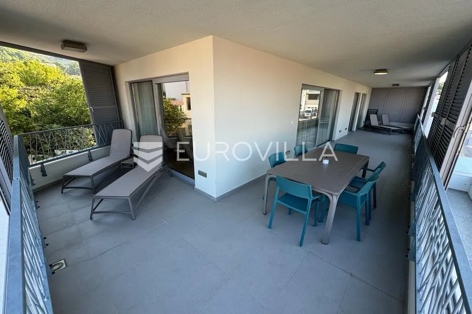 baška voda, novogradnja, useljiv, namješten, trosoban stan veličine 101, 50 m² - slika 9