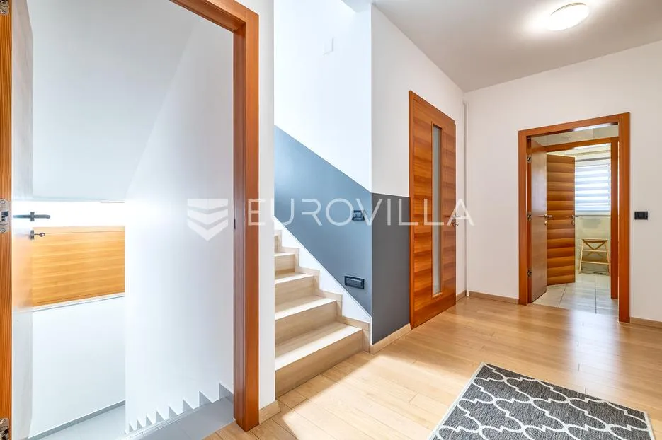samobor, giznik luksuzna vila novije gradnje 450 m² na parceli od 3350 m² - slika 7