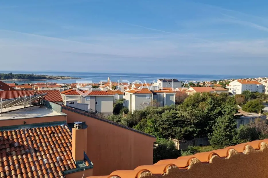 pag, novalja, tri apartmana u stambenoj zgradi - slika 9