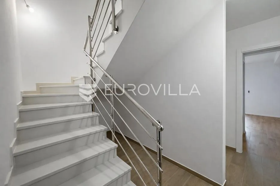 pag, povljana, dvoetažni stan s pogledom na more, 88,55 m² - slika 11