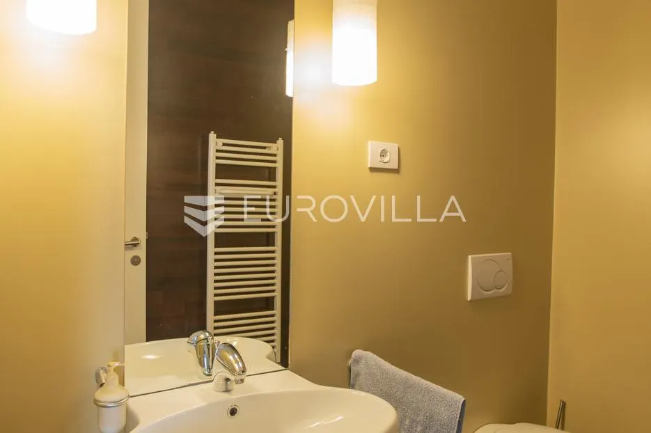 istra, rovinj, prostran poslovni 171 m2 prostor u centru grada - slika 6