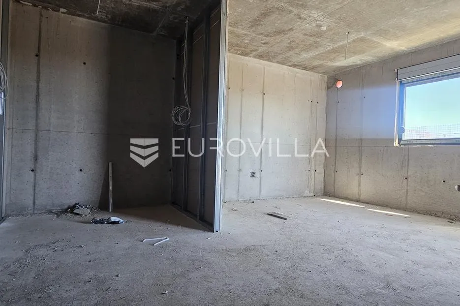 kaštel stari, trosoban stan od 83 m² s vrtom i parkirnim mjestom - slika 10