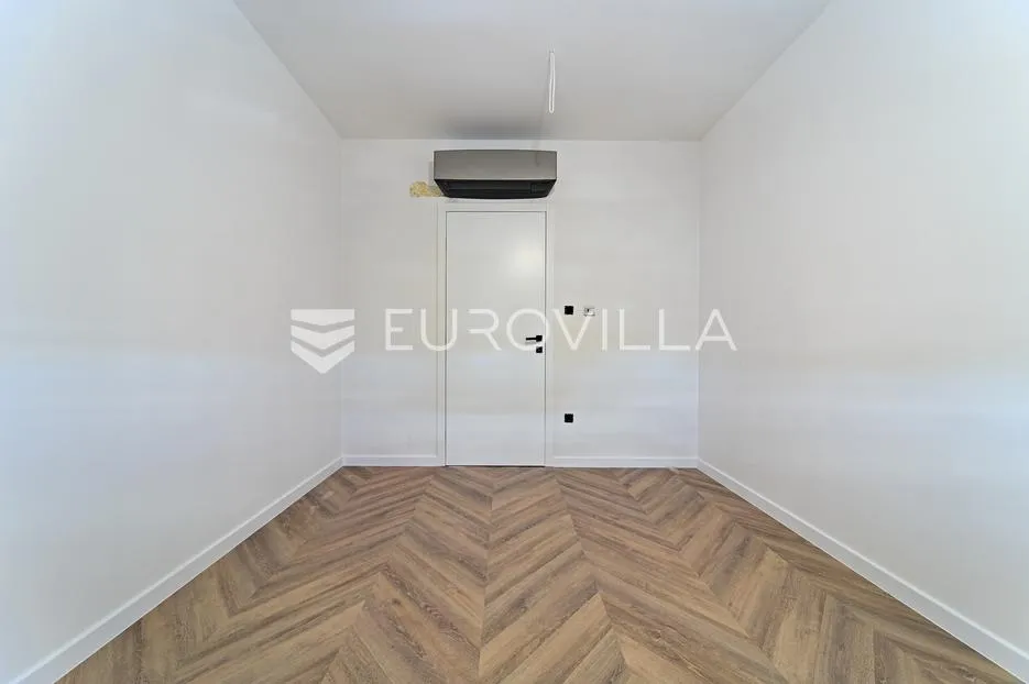 osijek, donji grad, moderan trosoban stan s dva parkirna mjesta površine 111 m² - slika 11