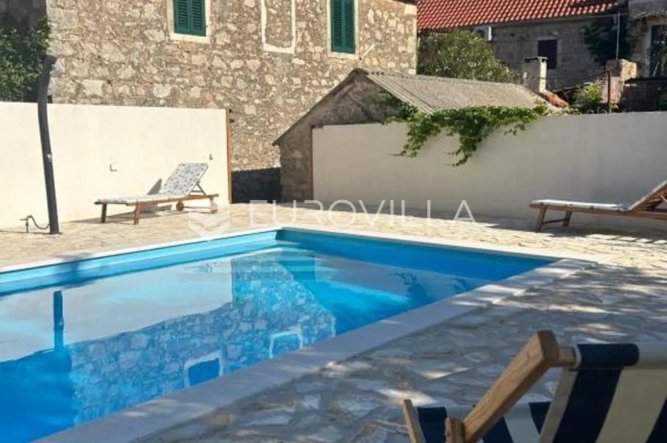 hvar, vrbanj, autohtona kamena kuća s bazenom - slika 18