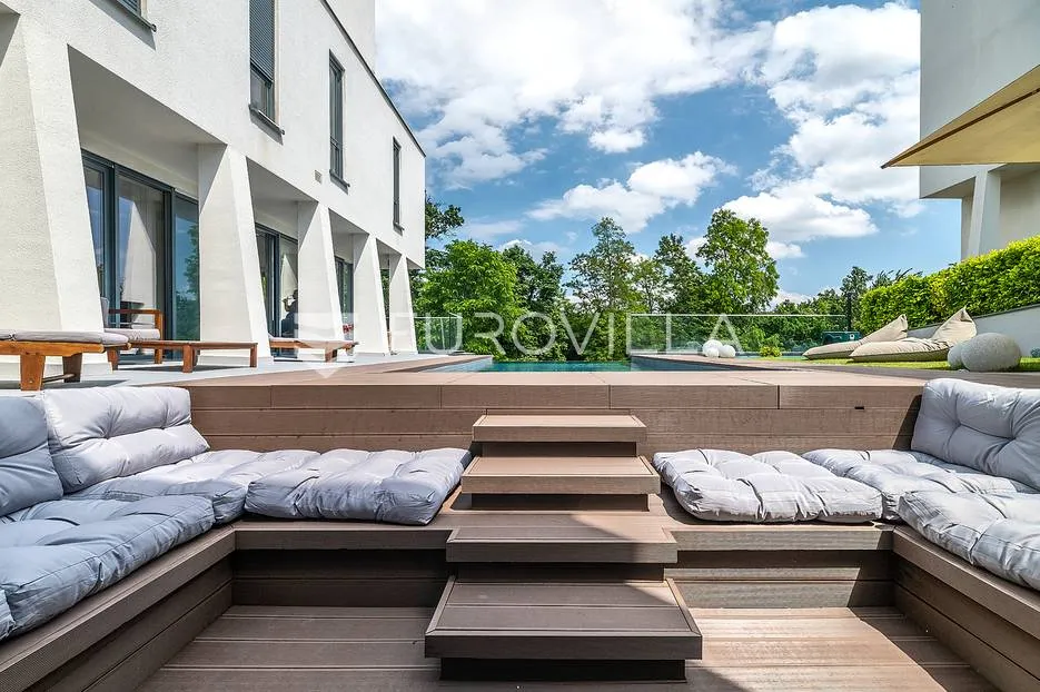 zagreb, jelenovac luksuzan četverosobni stan 180 m² sa vrtom 150 m² - slika 20