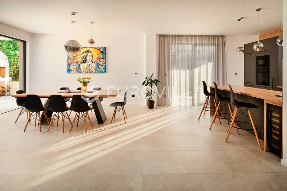 trogir - marina, luksuzna vila s vanjskim, grijanim bazenom - slika 36
