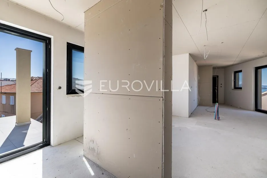 čiovo, okrug gornji | dvosobni apartman na drugom katu - slika 4