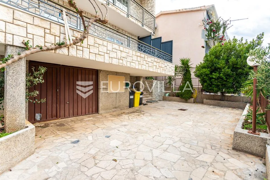 omiš, duće, prostrani dvosoban stan, 109,80 m² - slika 27