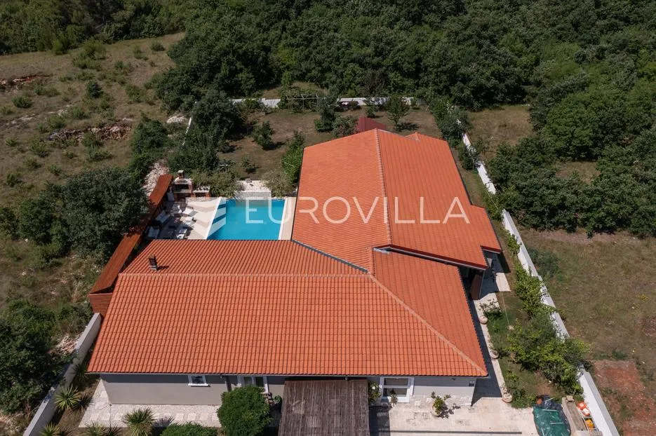 istra, svetvinčenat, samostojeća prizemnica s vrtom i bazenom - slika 34
