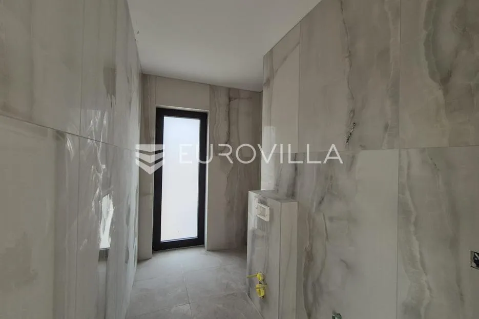 istra, veleniki, kamena vila s bazenom - slika 44