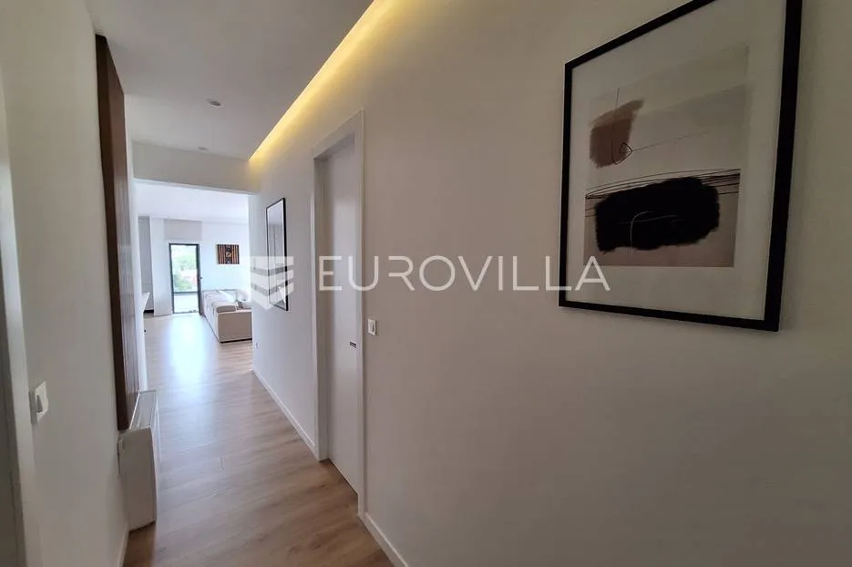 opatija, centar, luksuzan dizajnerski penthouse s neto korisnom površinom od 250 m² s bazenom - slika 11