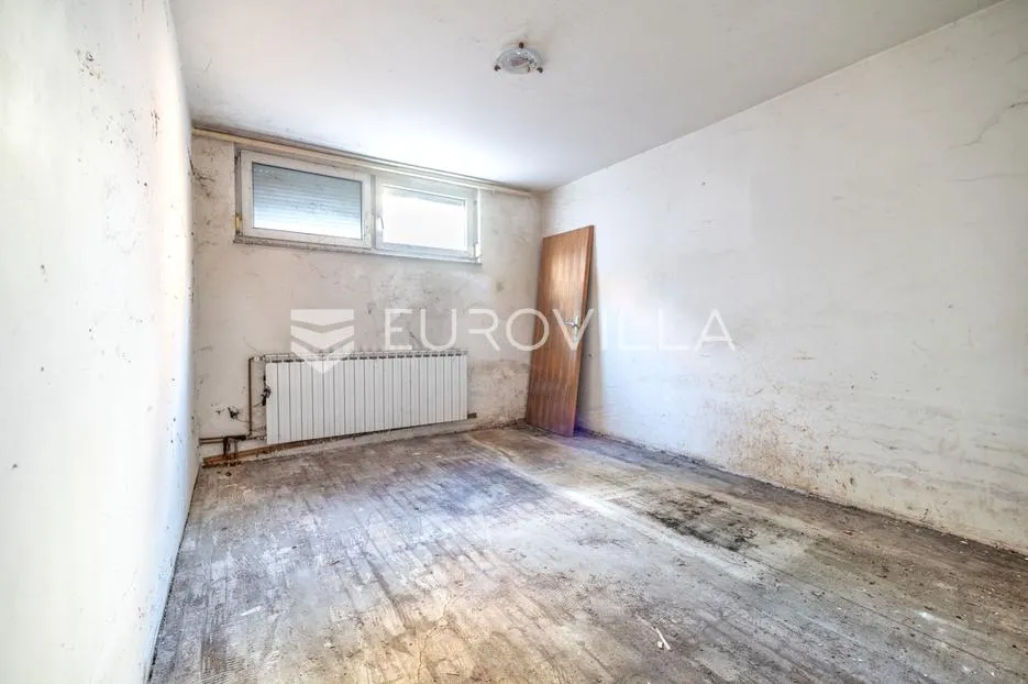 zagreb, trešnjevka, trosoban stan za adaptaciju, nkp 69 m2 - slika 3