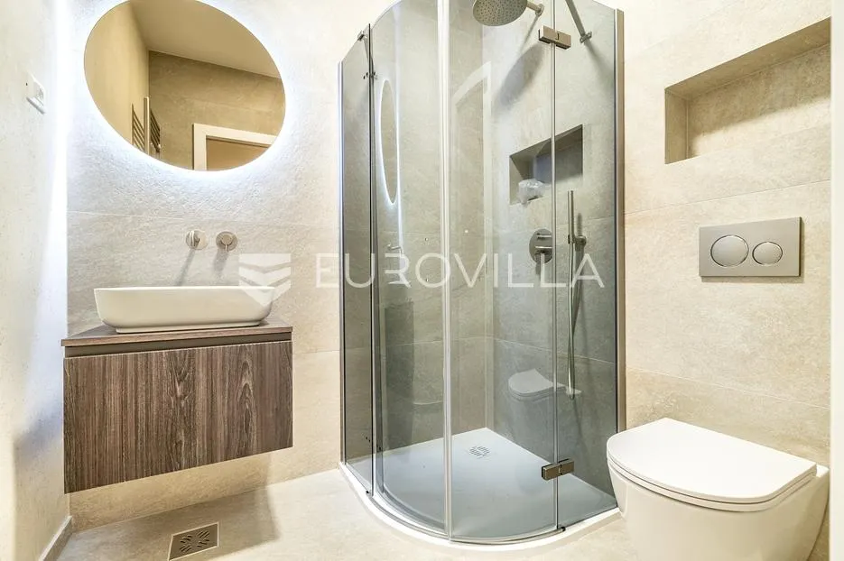 zagreb, tuškanac, atraktivan trosoban stan 105 m² - slika 8