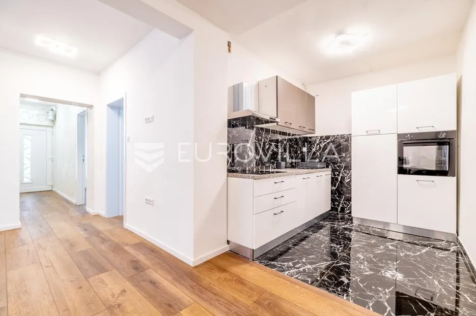 dubrava, zgrada s četiri stambene jedinice 339,17 m², podruma i šest parkirnih mjesta - slika 32