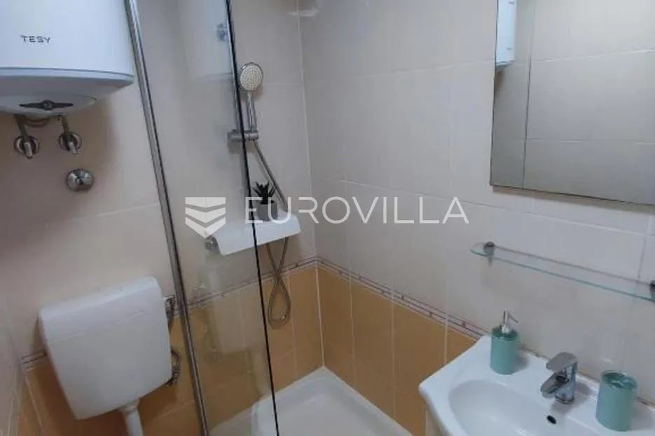 kaštel stari, jednosoban stan za najam u blizini mora - slika 7