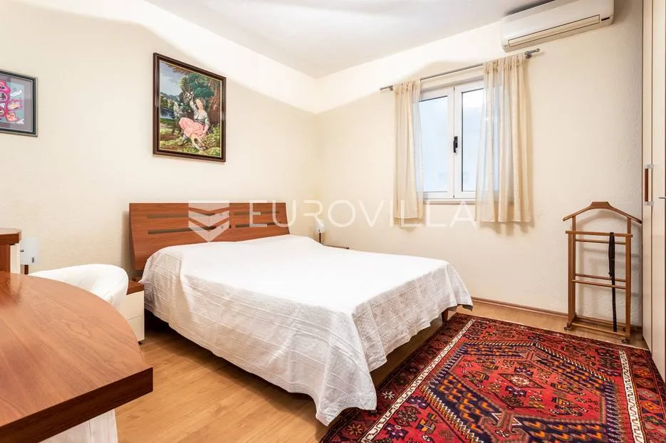 omiš, apartmanska kuća blizu plaže - slika 10