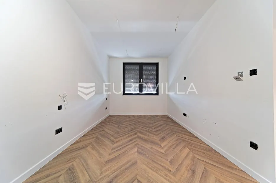 osijek, donji grad, moderan trosoban stan s dva parkirna mjesta površine 111 m² - slika 8